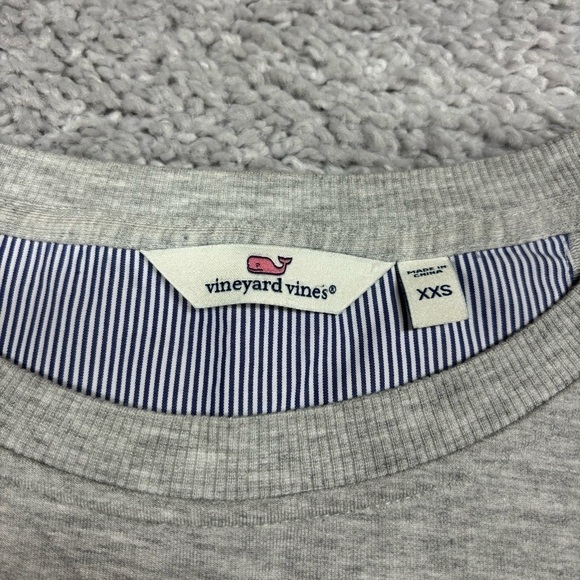 Vineyard Vines Sweatshirt Womens XXS Crewneck Athletic Fitted Minimalist Preppy - Picture 2 of 3